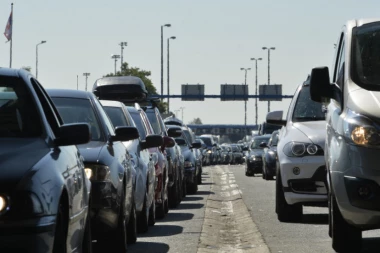 PREOKRET U KASNE SATE! DOBRE VESTI: Grčka otvorila granicu sa Bugarskom, srpski turisti mogu da odahnu