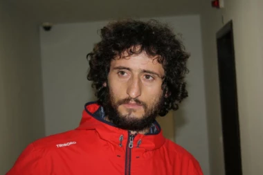 Legija poručio Morini: Jeb*će te robijaši!