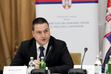 Ministar prosvete Branko Ružić: BIĆE MALE MATURE!