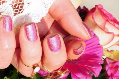 KRTI NOKTI ZNAK ZA MANJAK VITAMINA B: 8 signala kojim telo zove u pomoć