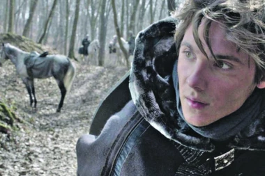 SKIDAJU "NEMANJIĆE": Programski savet traži povlačenje serije sa RTS!