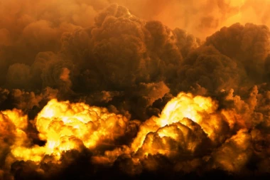 PAKAO: Marina (29) namerno zapalila i ubila sebe i svoju decu od 1 i 5 godina!