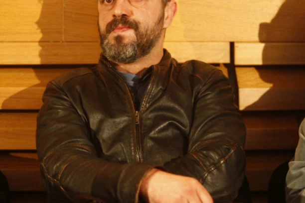 (VIDEO) ŠOK! SERGEJ ĐILASU: Mrš u pi*ku materinu!