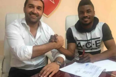 ZVEZDA DOVELA NOVOG IGRAČA: Crveno-beli predstavili mladog fudbalera iz Gane