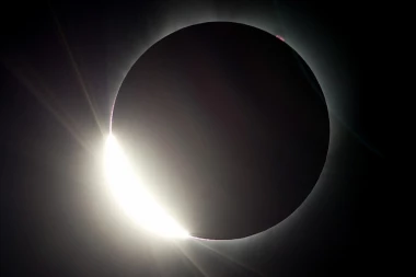 Evo šta vašem znaku donosi letnje POMRAČENJE MESECA I SUNCA