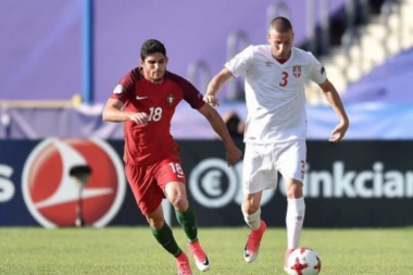 CRNO-BELI SE POJAČAVAJU: Antonov na pragu Humske?