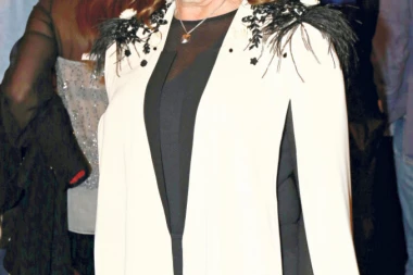 Ana Bekuta za tri meseca smršala 12 kilograma: Zbog OVOG voća je smršala, a jela je pet puta dnevno!