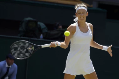 PORODIČNA DRAMA TENISERKE: Azarenka zbog sina propušta US open