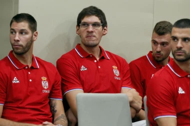 Nema Tea, ali nema ni problema: I ITALIJA PALA PRED SRBIJOM!