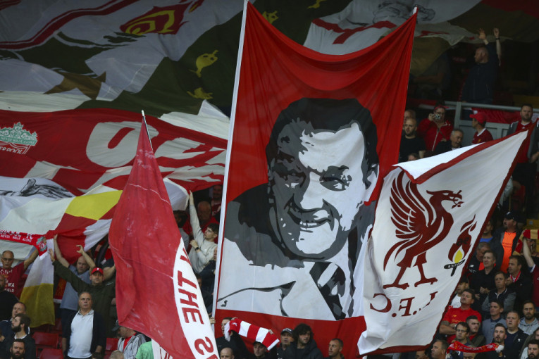 Nikada Liverpul neće "hodati" sam!
