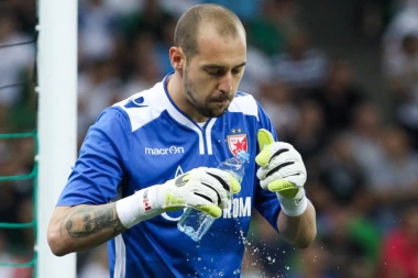 BORJAN ODUŠEVIO DELIJE: Evo kako golman Zvezde hrabri saigrače uoči meča sa Krasnodarom!
