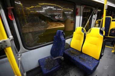 SUDAR AUTOBUSA NA ŽARKOVU: Udes izazvao kolaps