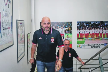 Kalinić i Nedović muče  Đorđevića pred Evrobasket!