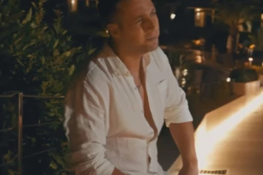 BIVŠI FARMER POSTAO MANEKEN: Crni u novom spotu Leksintona!