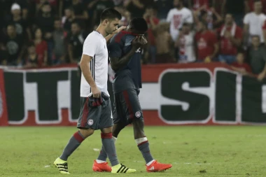 CRVENO I CRNO-BELI SARAĐUJU ZA DESETKU: Đuka u Pirej, Zdjelar u Humsku?