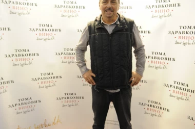 DRUGARICA DEVOJKE KOJU JE POKOSIO KEBA: Jurio je putem, nije mogla da ga izbegne!