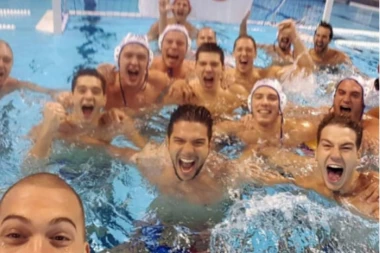 KAO I SVI MI: Vaterpolisti presrećni zbog zlata!