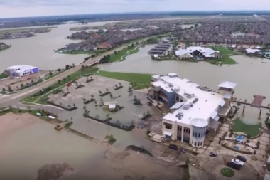 PAKAO U TEKSASU: Strašna eksplozija, KRV PRŠTI NA SVE STRANE! (VIDEO)