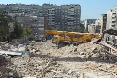 KONAČNO KRAJ: Završeno rušenje američke ambasade u Kneza Miloša!