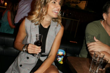 (FOTO) Marina Tadić je u četvrtom mesecu trudnoće, a evo ko je otac njenog deteta!