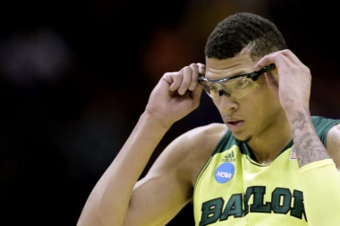 (VIDEO) AMERIKANAC ODLEPIO: Bivši košarkaš FMP izvređao Srbiju, a onda izazvao haos u Kini!