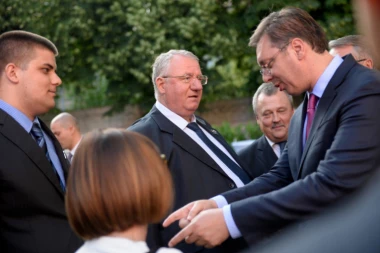 NASLEDNIK: Šešeljev sin novi poslanik!