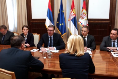 Pet i po miliona evra za RS i opštine u BiH gde žive Srbi