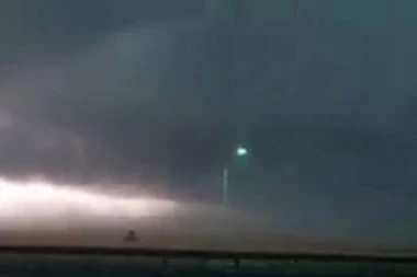 (VIDEO) CRNO NEBO NAD SRBIJOM!