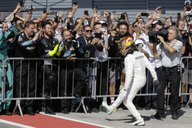 (VIDEO) HAMILTON POBEDIO U MONCI: Britanac pretekao Fetela u generalnom plasmanu vozača