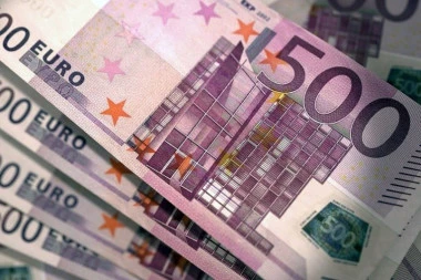 Kurs dinara u ponedeljak 117,5926 za evro