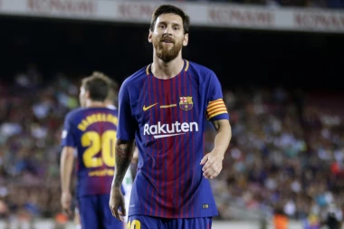 "KRALJEVI" ŠTUCAJU U PRIMERI, DOK ARGENTINAC TERORIŠE RIVALE