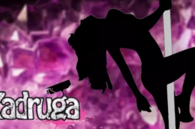 (VIDEO) Bubuljice na sve strane: Ovako s*ks bomba iz Zadruge izgleda bez šminke, a NEŠTO BELO NA NJENIM USNAMA ĆE VAS ZGRANUTI!