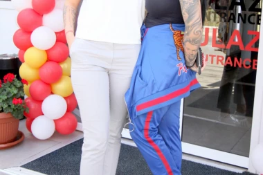 ANĐELA VEŠTICA PRED ZADRUGU: Poludeću zaključana u sobi, polupaću sve!