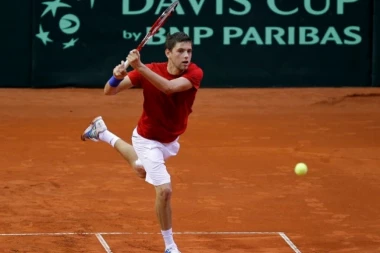 Nadal se predao Srbinu: KRAJINOVIĆ U POLUFINALU PARIZA!