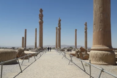 Iran ponovo otvorio granicu ka Iraku!