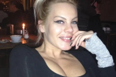 DRAMA NA DEDINJU: Muškarac pucao na glumicu, pa izvršio samoubistvo!