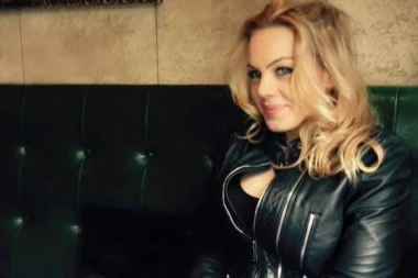 KRVAVI PIR POMRAČENOG UMA: Ranjena glumica bauljala po Dedinju i preklinjala za pomoć!