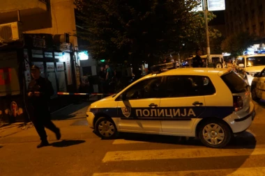 PAKAO NA ZVEZDARI: Komšija pronašao mrtva tela OCA I SINA!