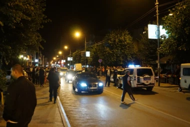 UBISTVO U MOSTARU: Tinejdžer (17) izrešetao automatskom puškom vršnjaka!