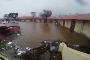 POGOĐENI URAGANOM: Brod sa hranom za Srbe kreće u nedelju!