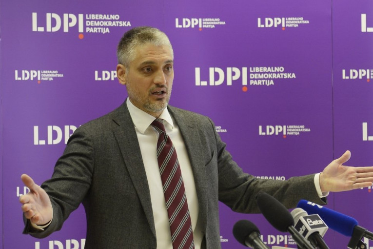 LDP o haosu u centru Beograda: Šamaranje nije politika