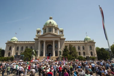 Ana Brnabić prisustvuje promociji najmlađih oficira Vojske Srbije