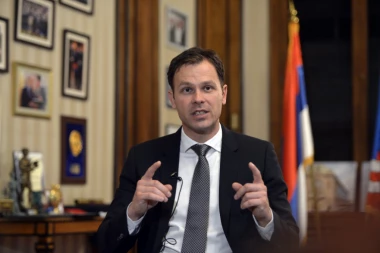 Siniša Mali odgovorio na prozivke oko novogodišnje rasvete