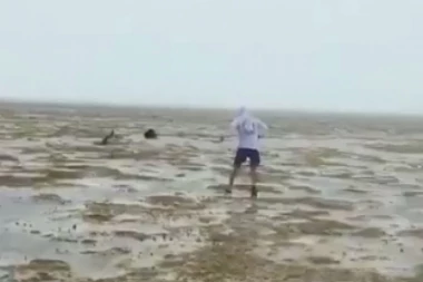 (VIDEO) ZASTRAŠUJUĆE: Nestao okean zahvaljujući uraganu!