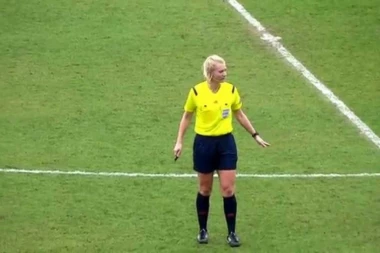 (VIDEO) Ona je ispisala ISTORIJU BUNDESLIGE!