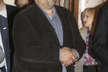 STIŽE U BEOGRAD: Sašu Mirkovića prebacuju u Specijalnu zatvorsku bolnicu!
