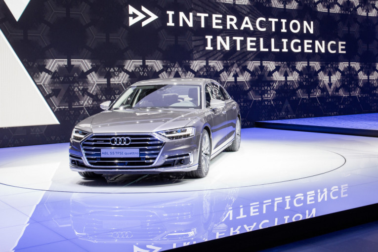 Najnovija superliksuzna limuzina iz audija, model A8 zvanično je predstavljena u Frankfurtu. Donosi do sad neviđen nivo luksuza, dostojan svakog direktora