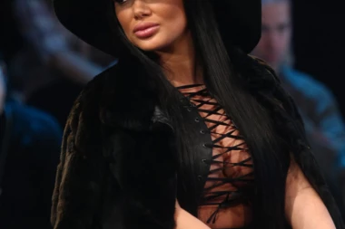 (FOTO) "Bog je veliki, hvala na podršci!" Sve je zatekla svojom objavom: Tamara Đurić sa pratiocima podelila TUŽNE VESTI!