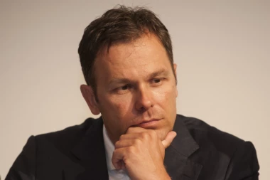 BOLESNI UMOVI: Živkovićeva profesorka crtala Malog kao Hitlera