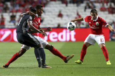 PRIZNANJE ZA SRBINA: Živković u najboljem timu 1. kola Lige šampiona